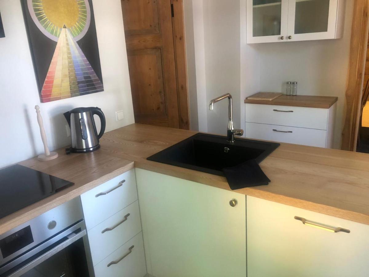 Sisters Beach Apartments Liepāja Екстериор снимка