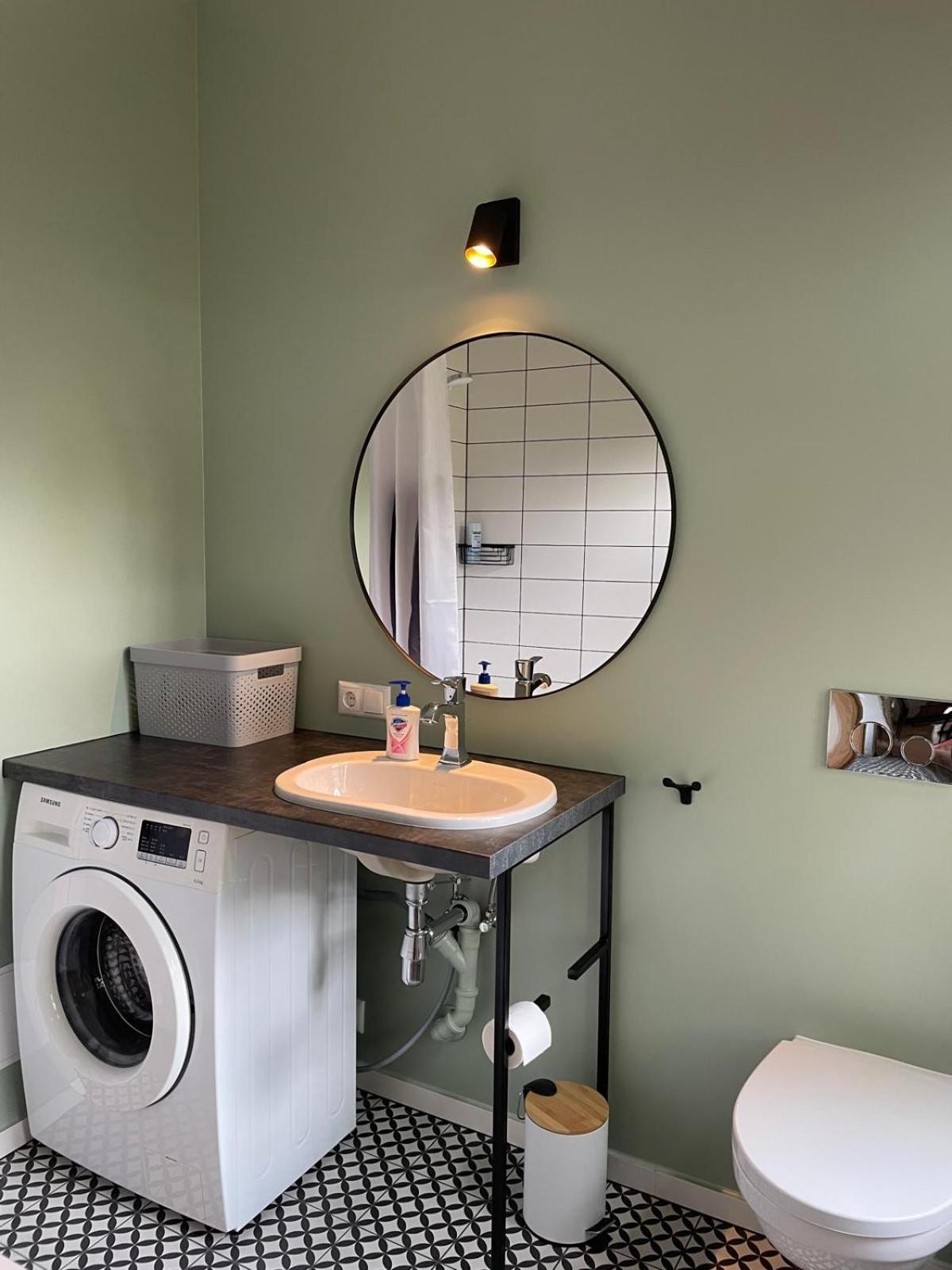 Sisters Beach Apartments Liepāja Екстериор снимка
